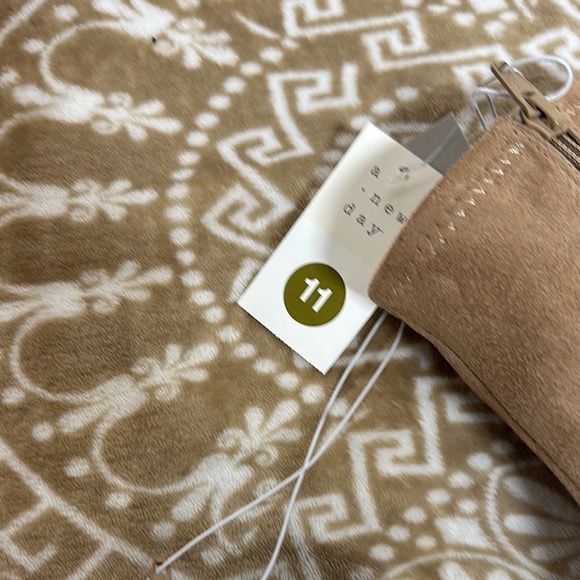 A New Day Tan Heeled Boots with Rounded Toe - Picture 2 of 10